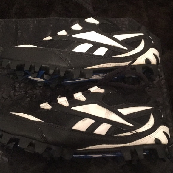 Reebok Other - 🦊 Reebok 9.5 EUC athletic shoe